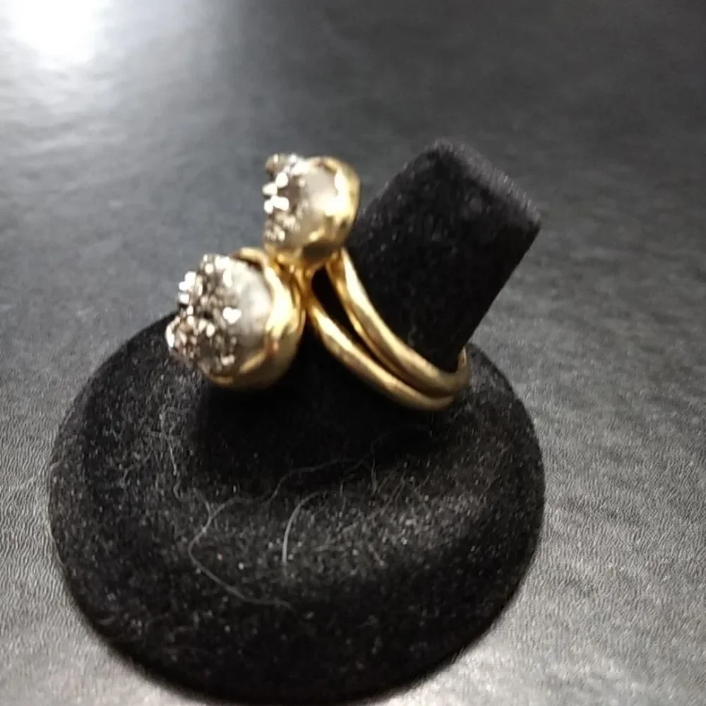 Gold tone sparkly druzy ring size 7
